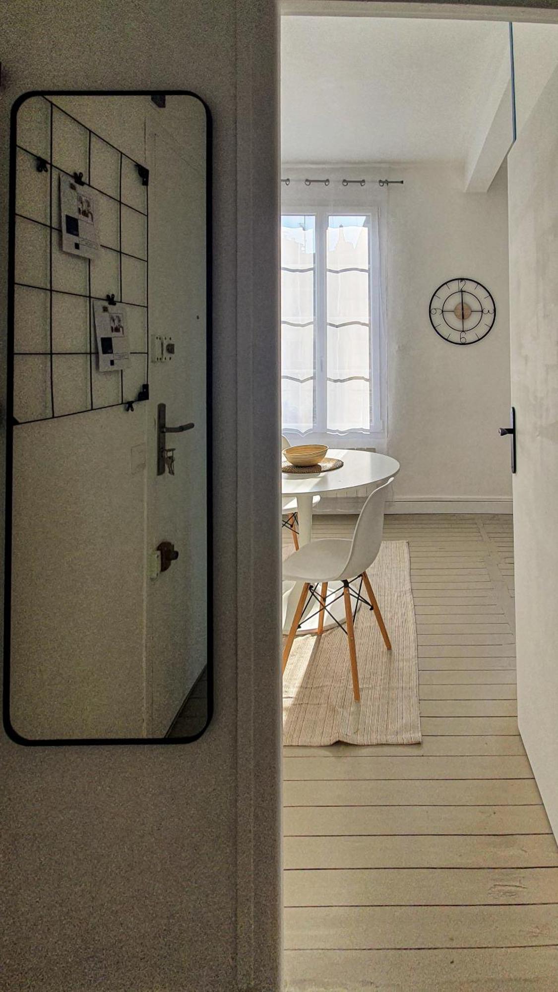 Charming Studio With View Of The Abbaye-Aux-Hommes Caen Habitación foto